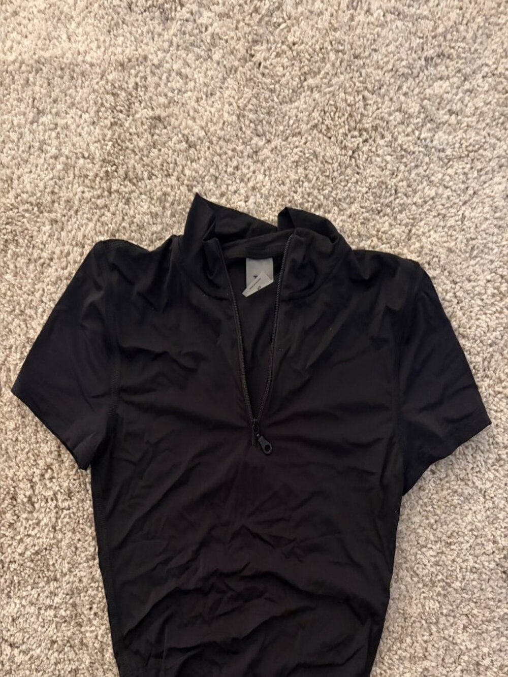 Aritzia TNA Athletic Quarter zip short sleeve